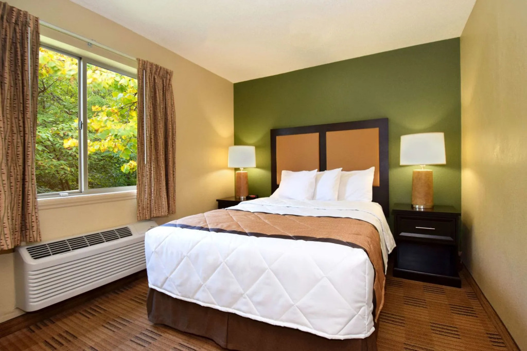 Sonesta Simply Suites Memphis