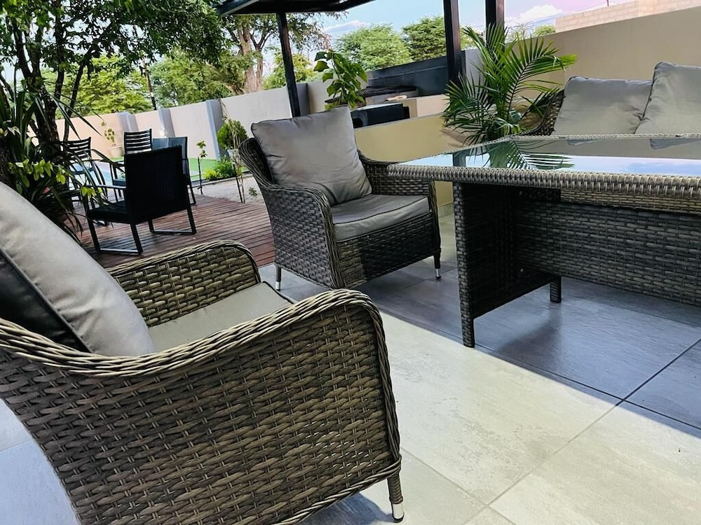 Boalotswe Inn