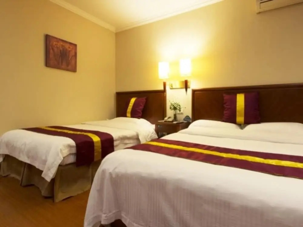 GreenTree Inn JiangSu Zhenjiang Center Street No 1 People's Hospital Express Hotel