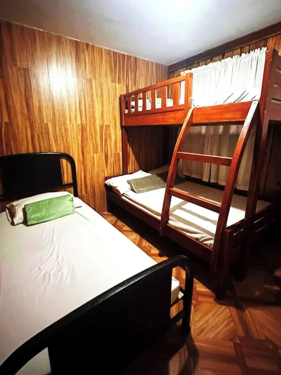 3 Bedroom House in the Heart of Baguio With Garage