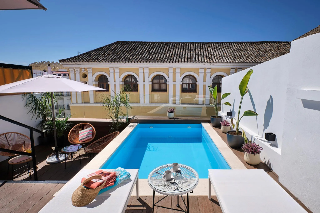 Sweet Sevilla Suites - Smart Hotel