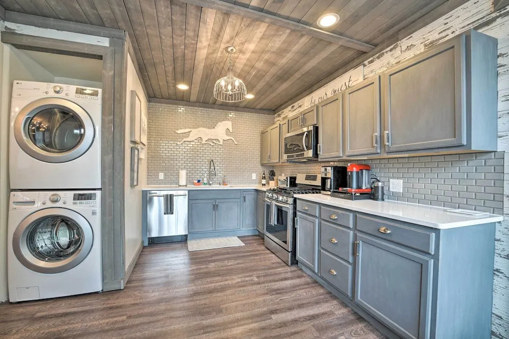 Historic Westfield Home: 2 Mi to Lake Erie!