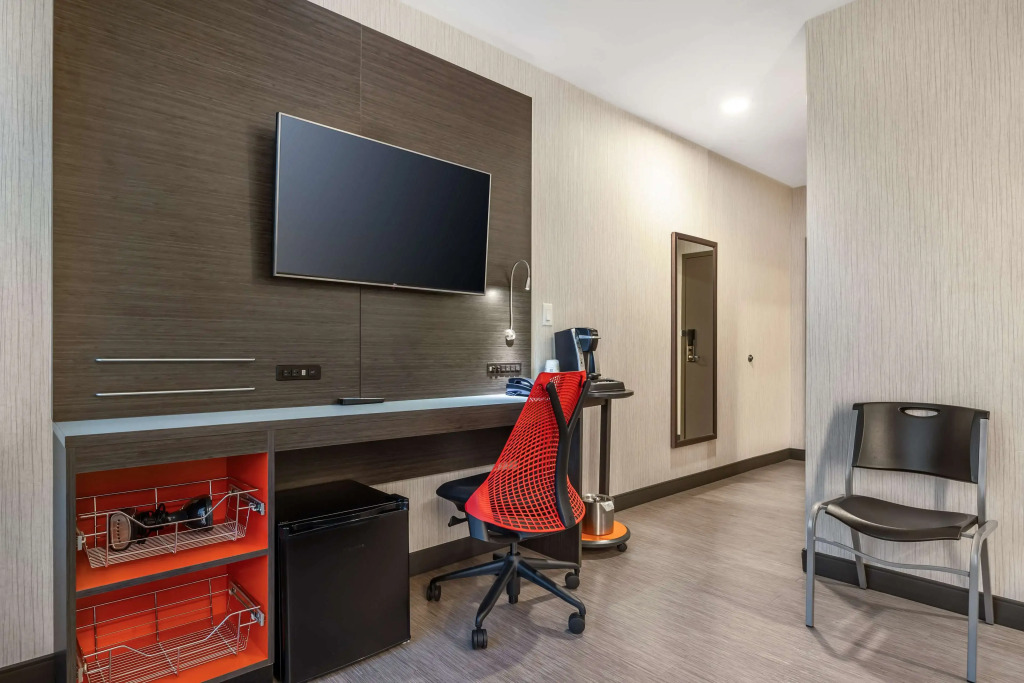 Best Western Premier Springfield Plaza District Hotel