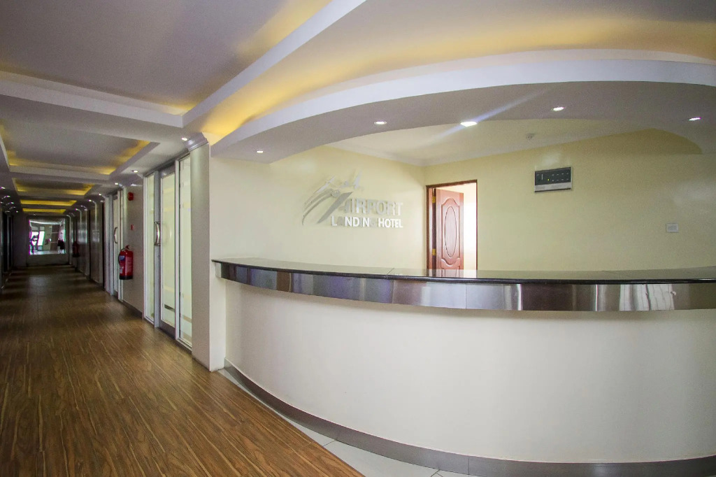 Airport Landing Hotel