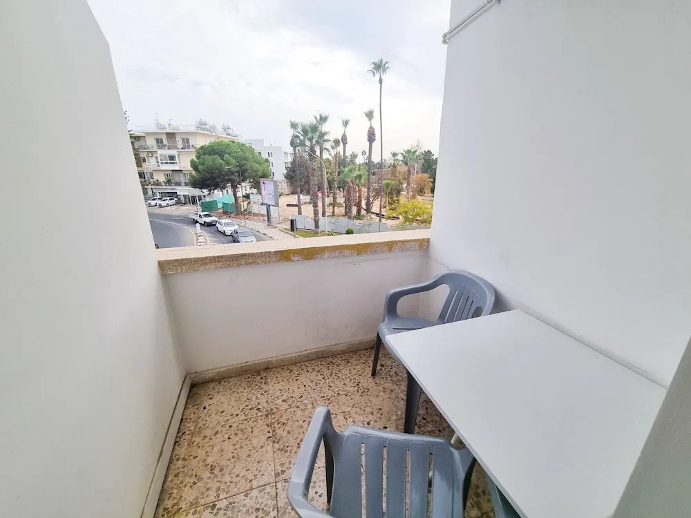 Larnaca Garden Rooms