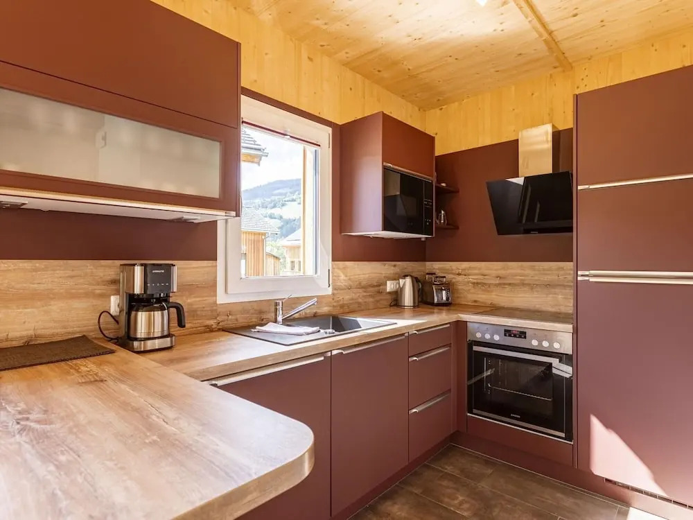 Tasteful Chalet Near ski Slope