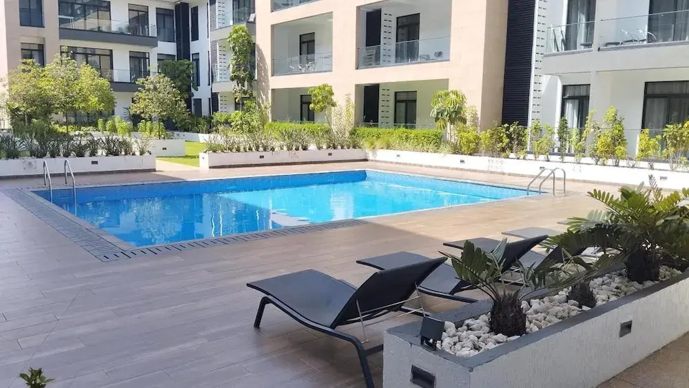 Luxury Green Home Apt