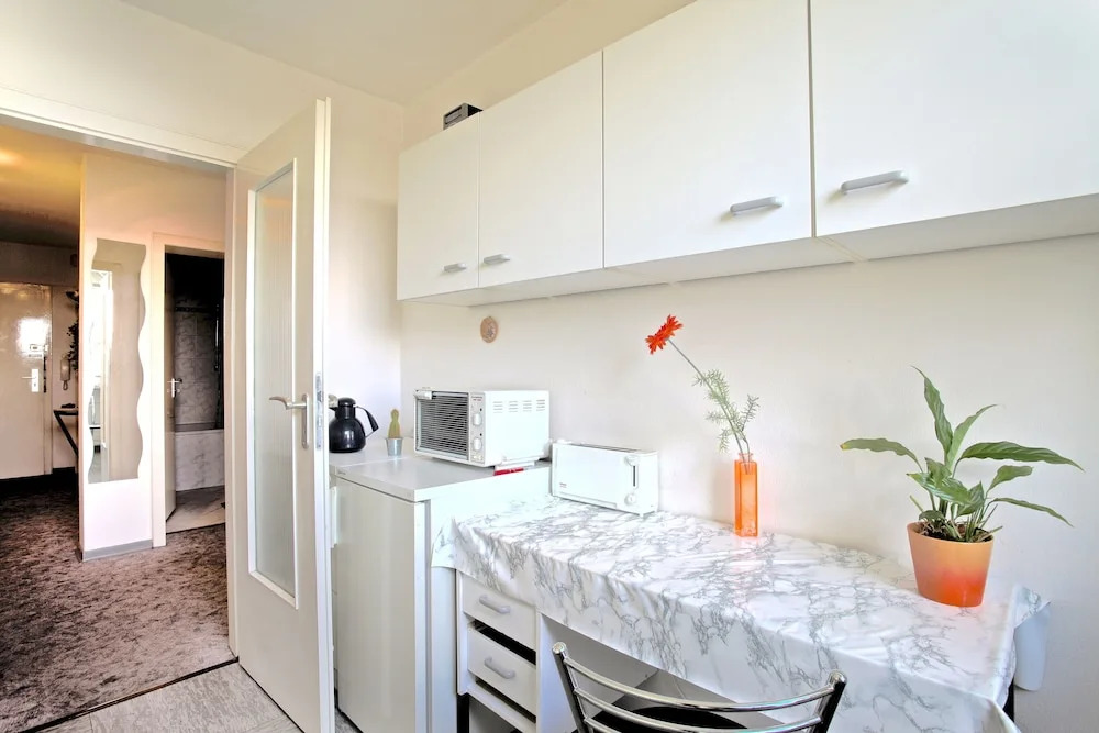 Private Apartment August-Schaper-Straße