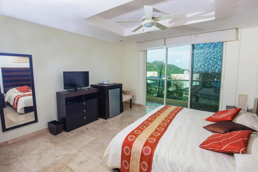 B Pichilingue Acapulco
