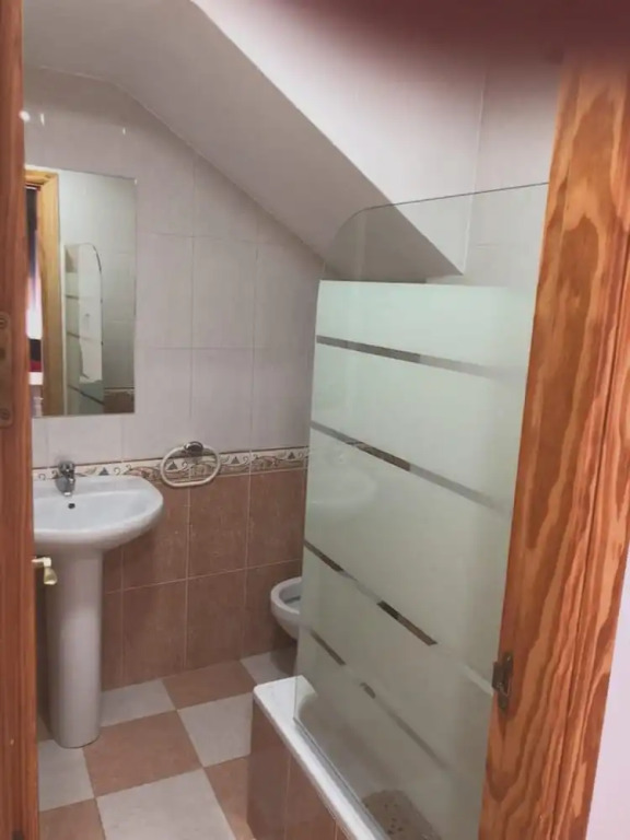 Apartment With 2 Bedrooms in Granada, With Wifi