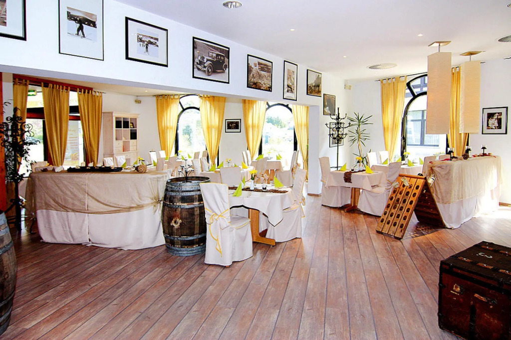Apartment in Schwerin with a shared wellness