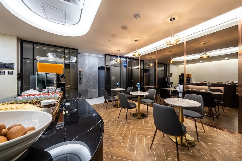 Suwon Aritte Hotel