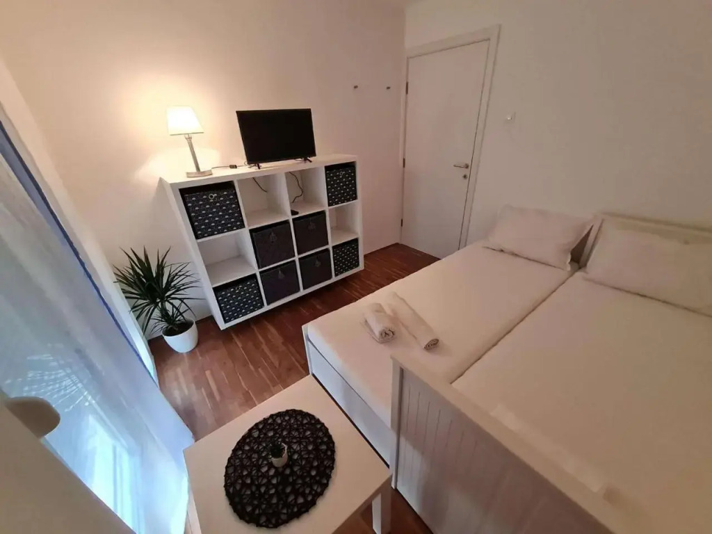 Apartmani Lovre i Zara