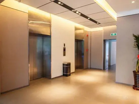 Homeinn Selected Hotel (Mudanjiang High-Speed Railway Station Pedestrian Street)