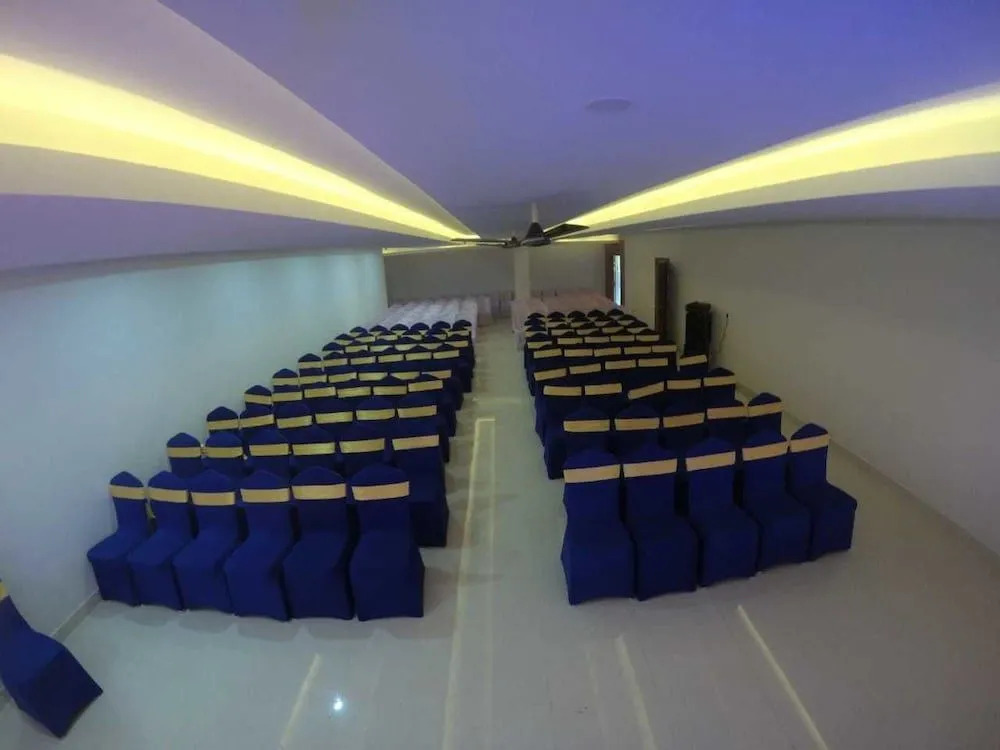 Castle Continental Premium Hotel