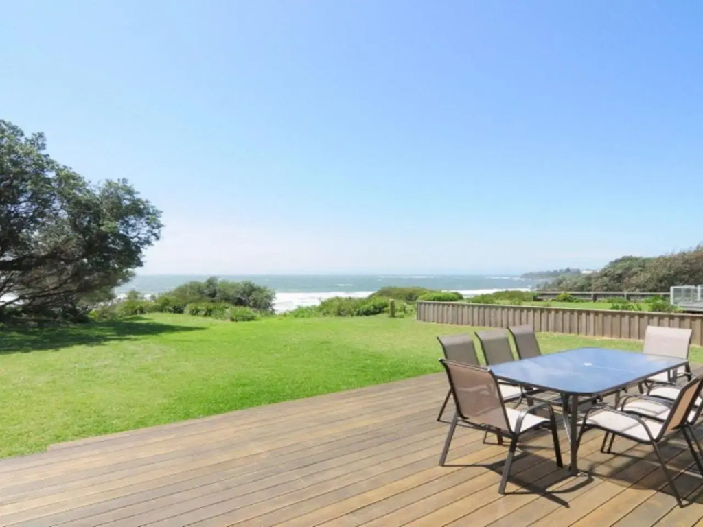 Pacific Views - direct access onto Culburra Beach