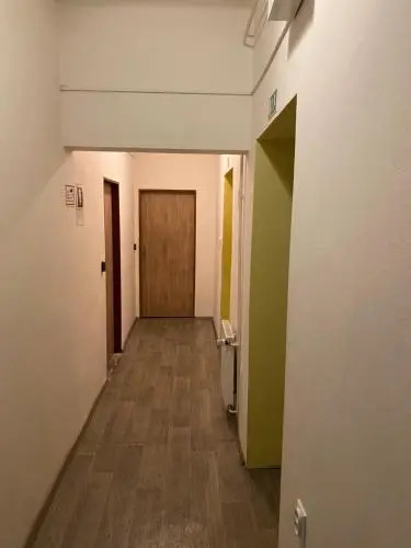 Easy Housing