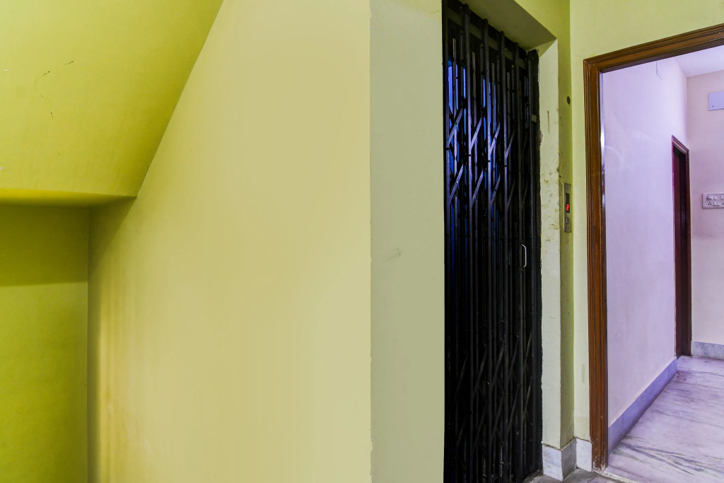 Hotel O Mukundapur Medica Bus Stand Formerly Florence Place