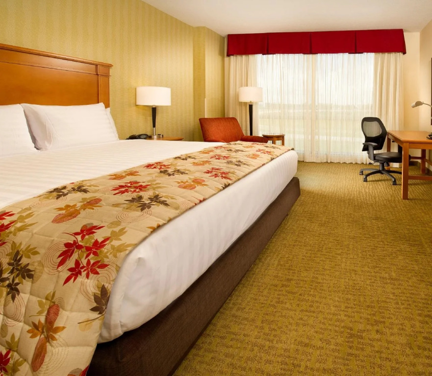 Drury Inn & Suites Orlando near Universal Orlando Resort