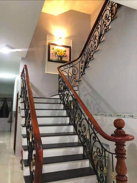 Khách Sạn Bảy Tâm - Khách Sạn Gần Dinh Thầy Thím