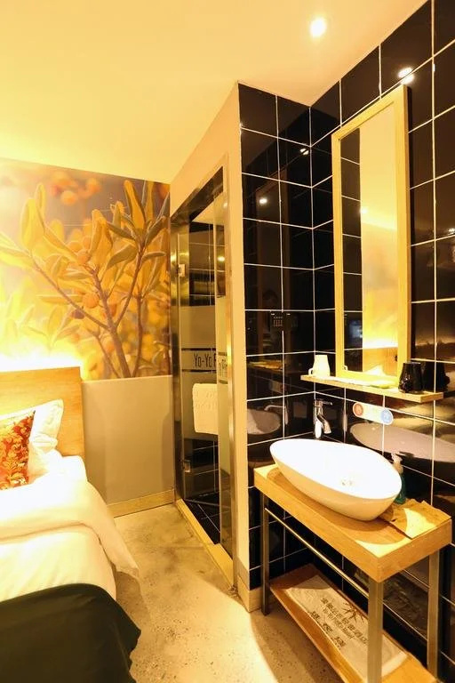 Yo Yo Pinke Hotel