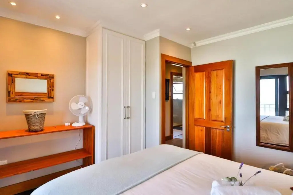 Sea Cliff Condo