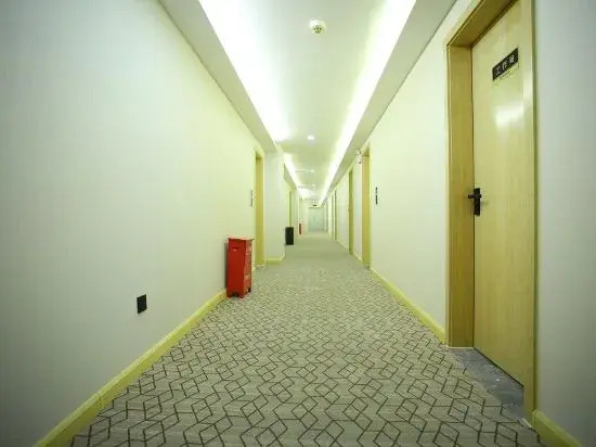 Korla New Zheshang Hotel (Bazhou Passenger Transport Terminal)