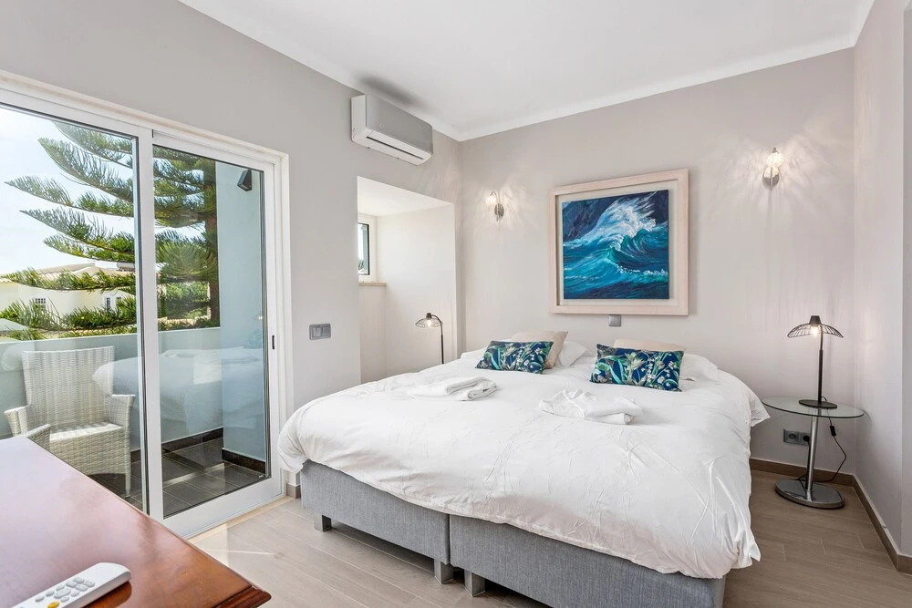 Casa Del Mar Vilamoura - Newly Renovated 3 Bedroom Villa With Pool, A/c and Wifi