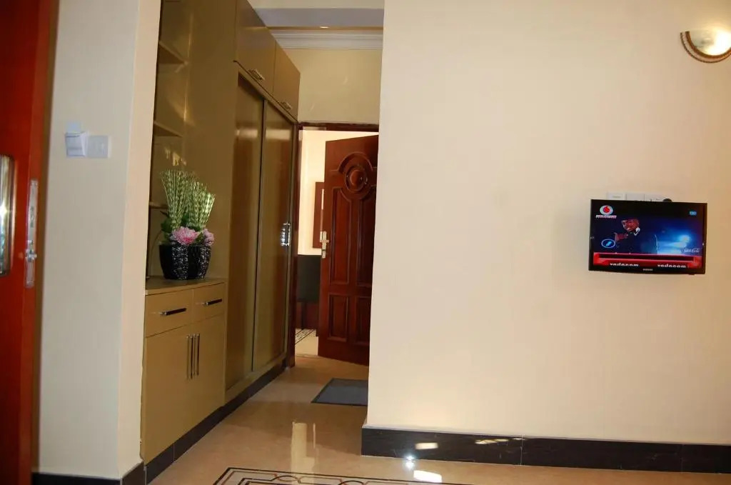 Lantana Hotel