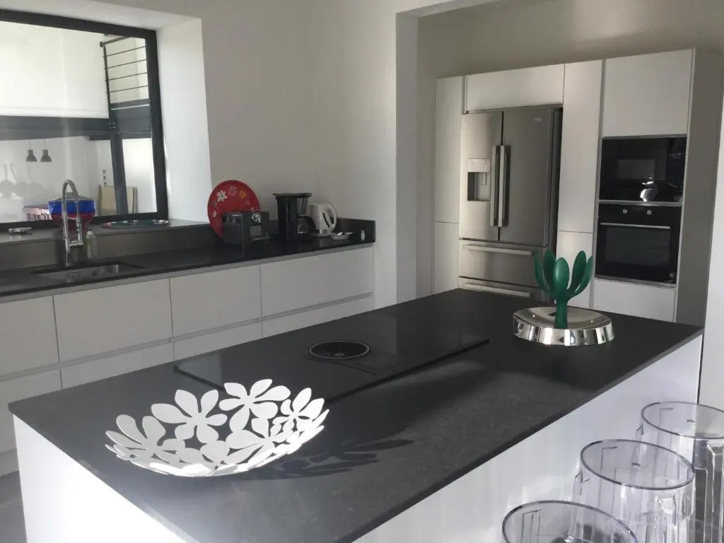 Mas provençal avec piscine chauffée, en campagne de Salon de Provence, 8 personnes - LS7-351 L'IDOLO