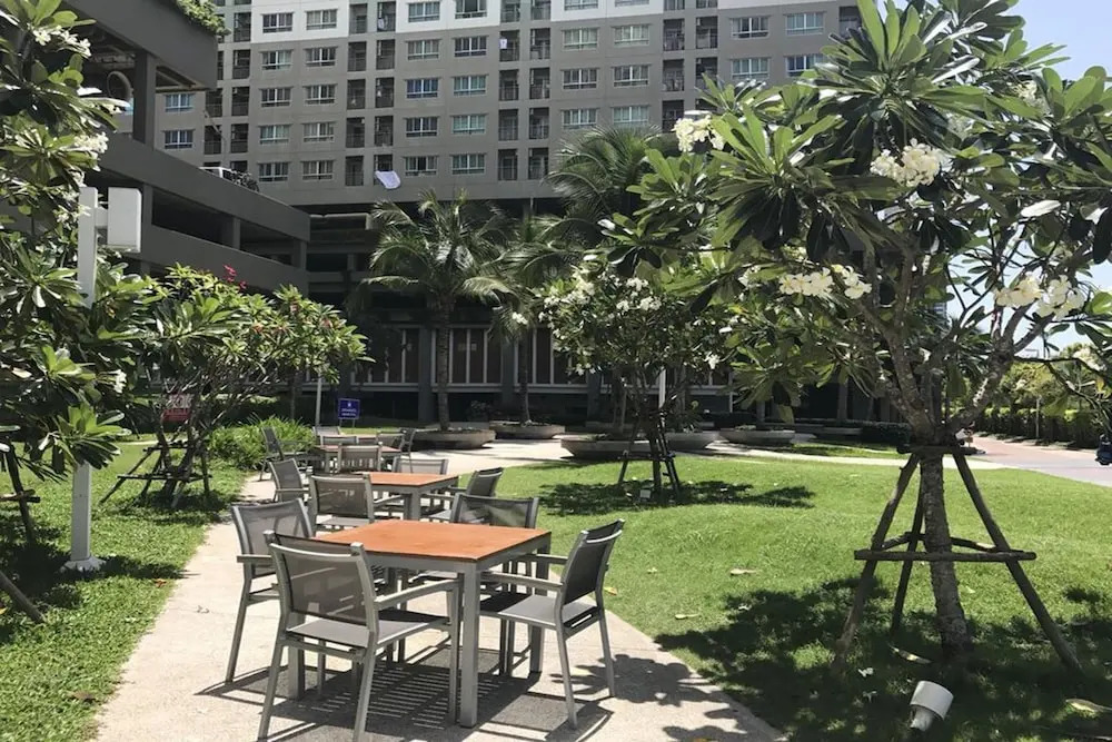 Lumpini Wongamat Suites