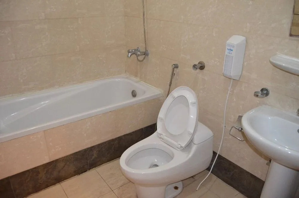 Danat Apartments (Singles Only)