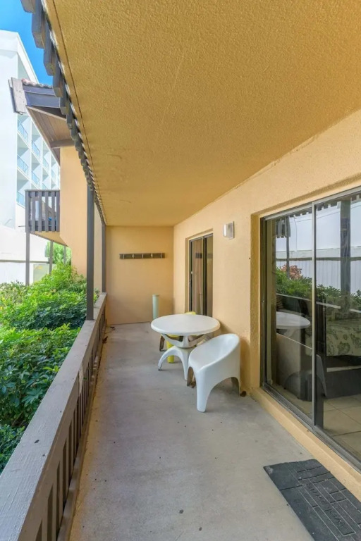 Tiki 112 - Beachfront 1br Condo W/ Pool Access 1 Bedroom Condo