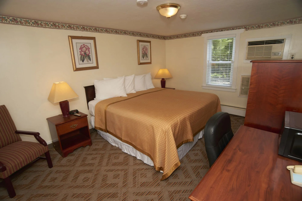 Knights Inn  Centerville MA