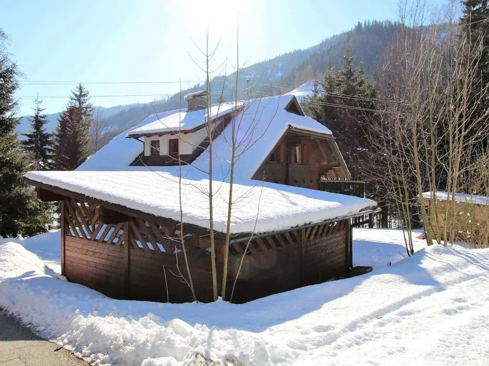 Very Spacious, Detached Holiday Home in Carinthia near Skiing & Lakes