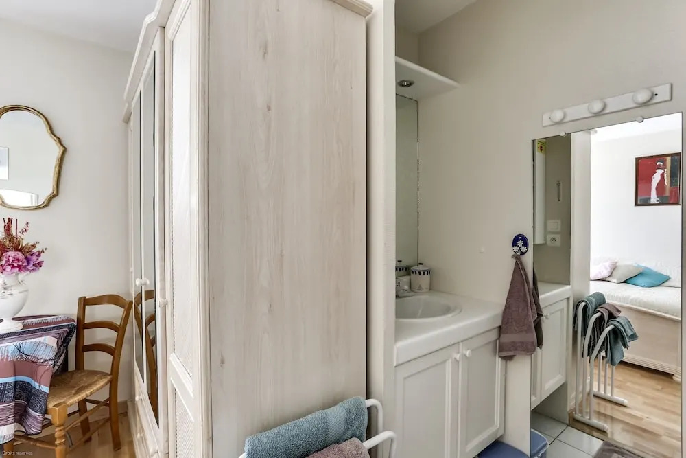 House With 3 Bedrooms in Baillargues, With Enclosed Garden and Wifi -