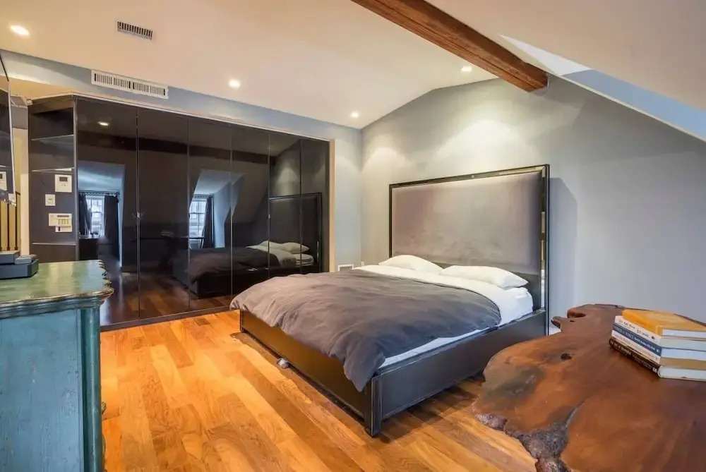 Barstool Sports City Mansion w Roof Deck