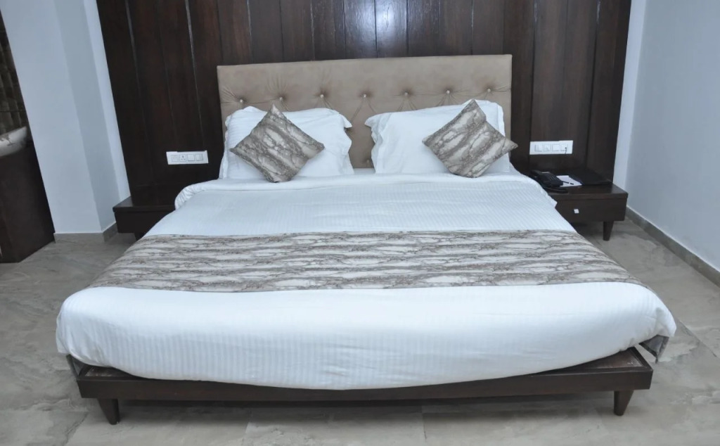 Virgo inn Rajdhani by OYO Rooms