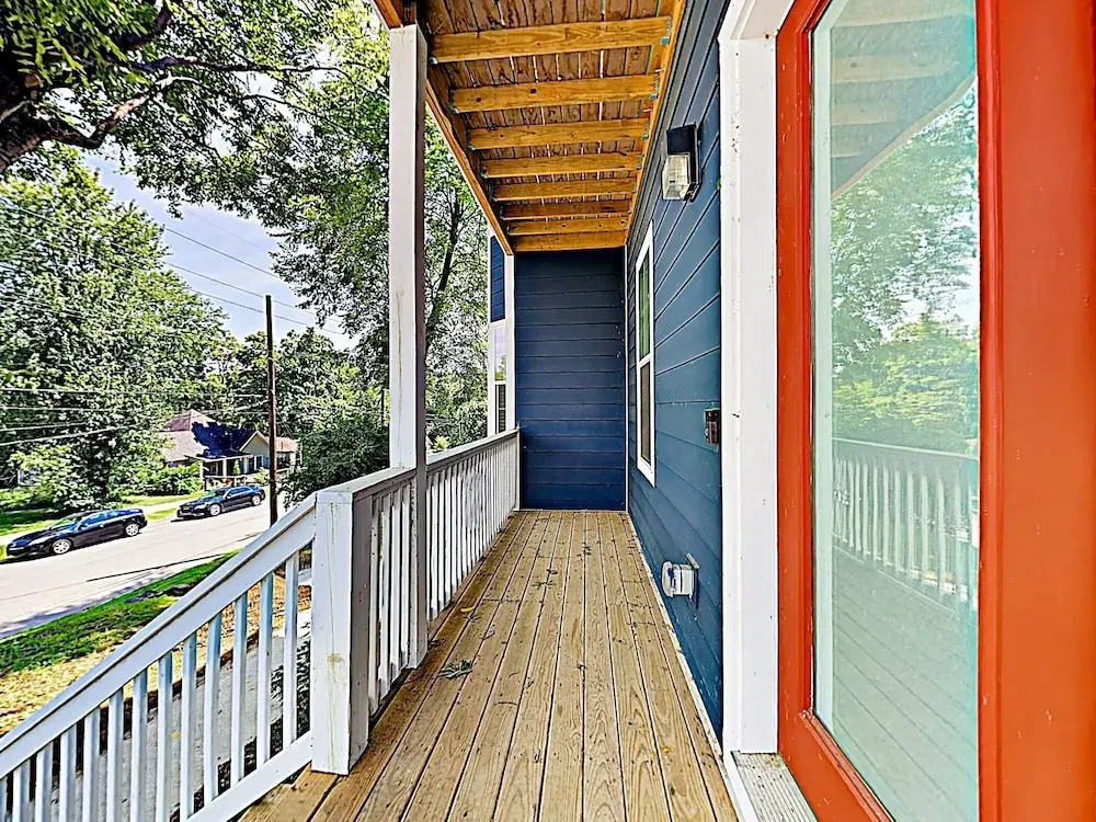 New Listing! Hip 3-story In East Nashville 4 Bedroom Home