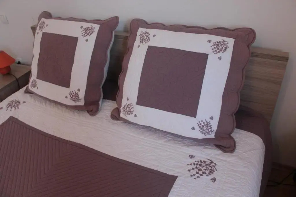Villa Iris Apartments