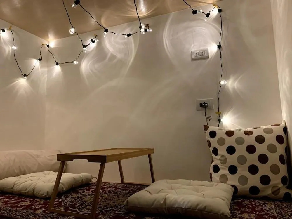 PlainStay Hostel