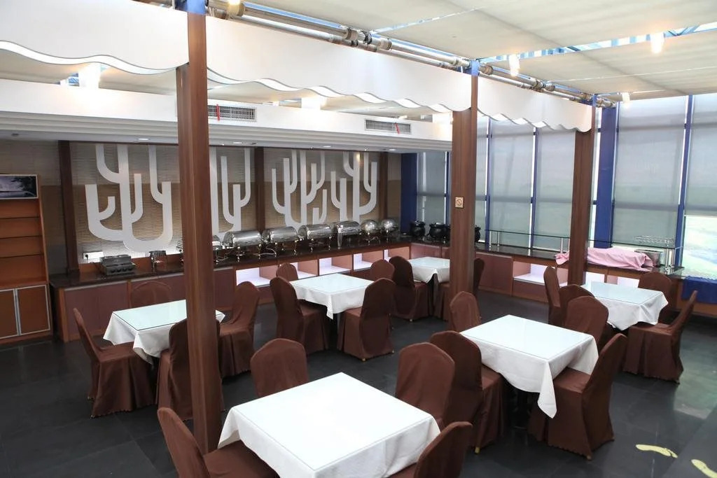 Huguang Hotel