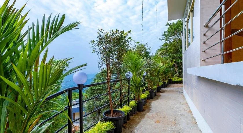 Mist Inn Resort