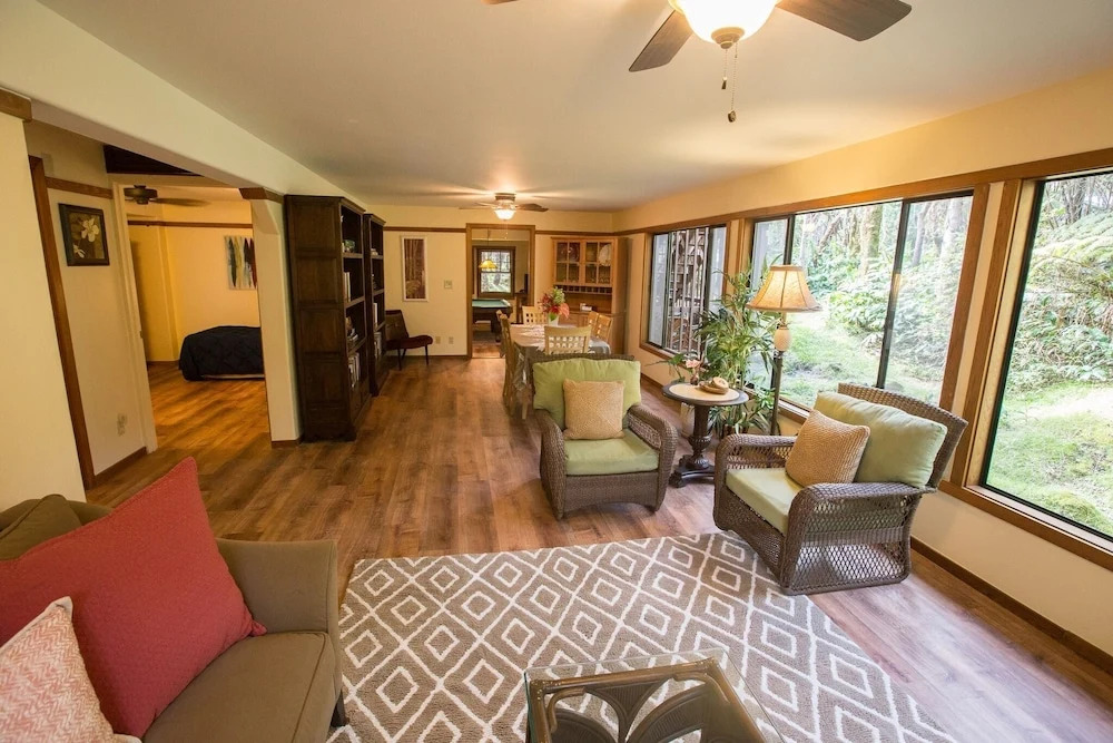Hale Mauna Loa Lower 3 Bedroom Apts