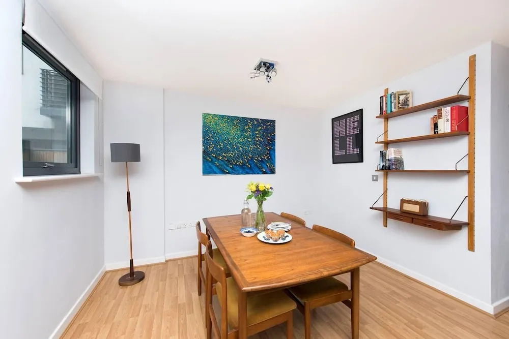 Stylish & Bright 3BR Apartment With Terrace