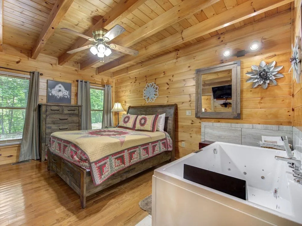 Macys Hideaway