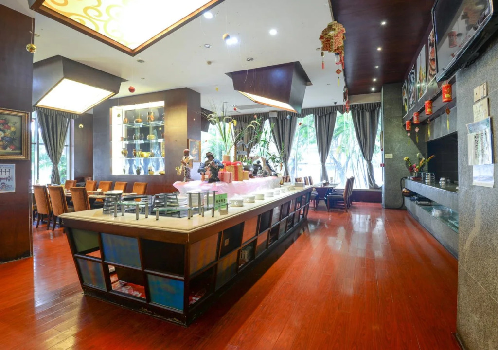 Victory International Hotel