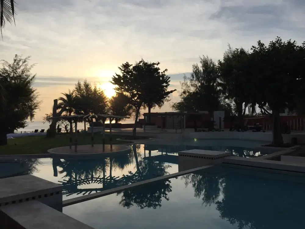 Away Las Tortugas Beachfront