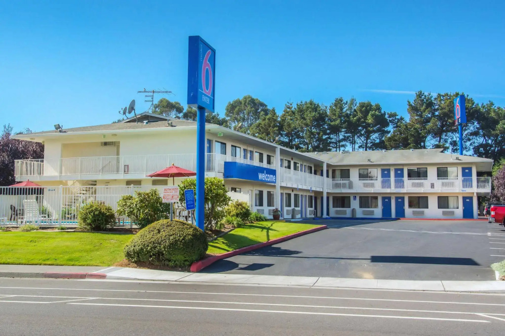 Motel 6-Arcata, CA Cal Poly Humboldt