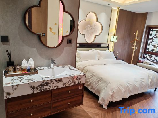 Tengchong Puyue Qiyuan Vacation Apartment
